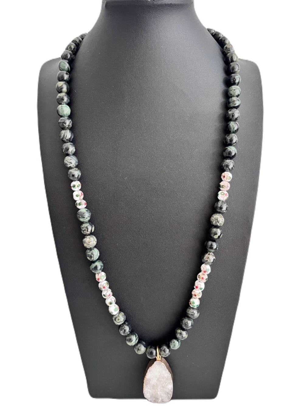 NEW Mary Kent Designs Green Kambaba Jasper, Wedding Cake, White Quartz Necklace